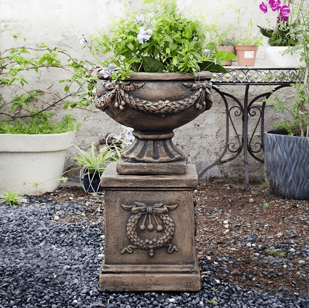 Garden Pots, Plinths, Planters & Statues NZ