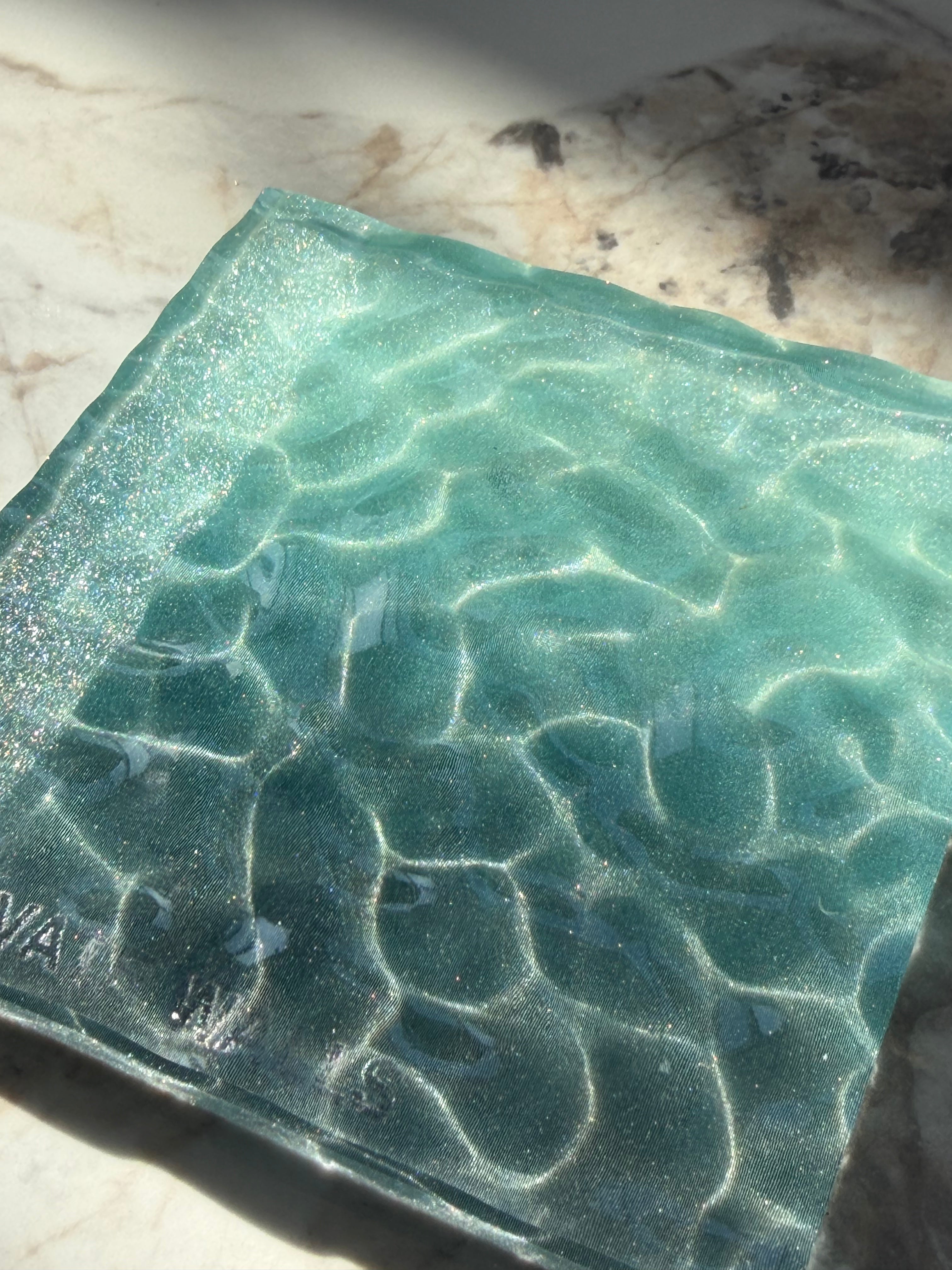 Aqua Wave Resin Panele